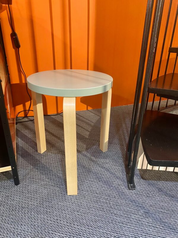 STOOL 60