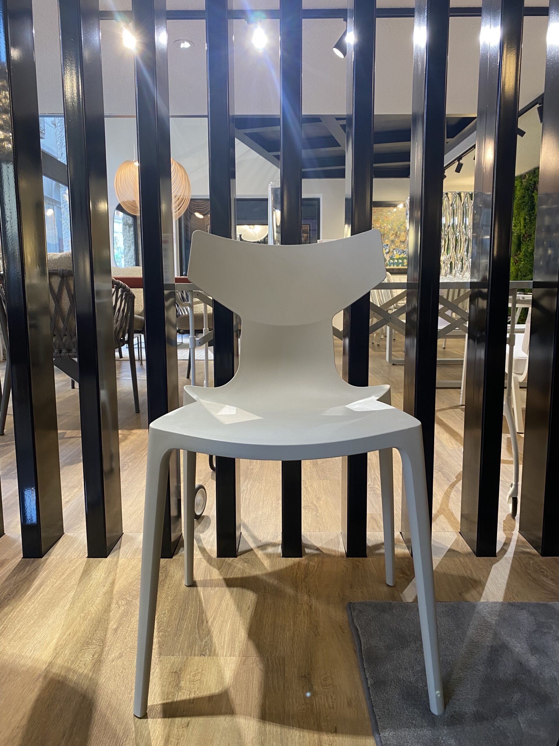 RE-CHAIR