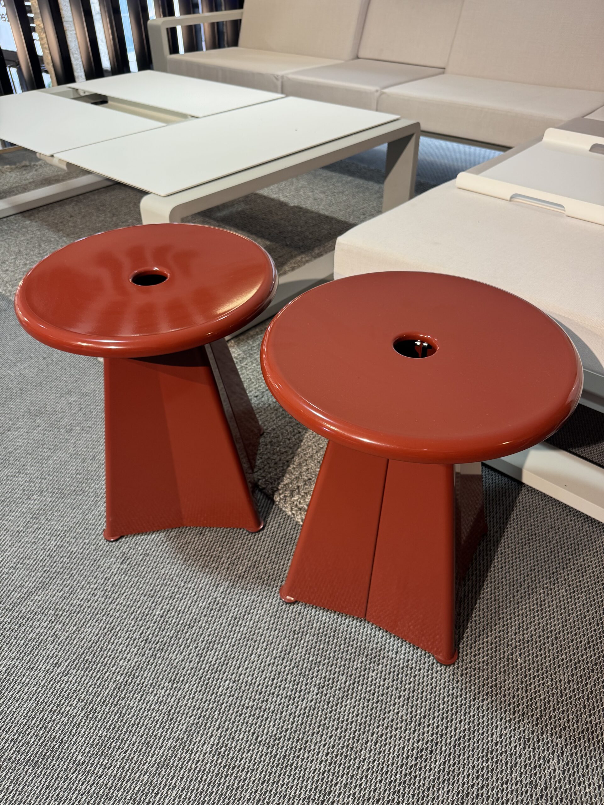 TABOURET MÉTALLIQUE
